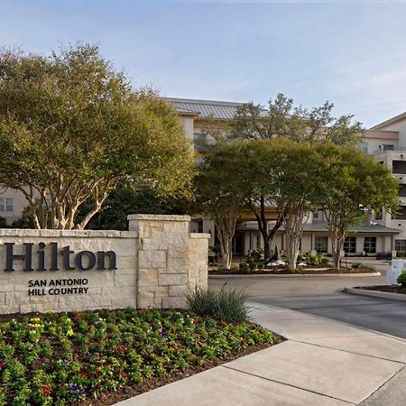 Отель Hilton San Antonio Hill Country Экстерьер фото